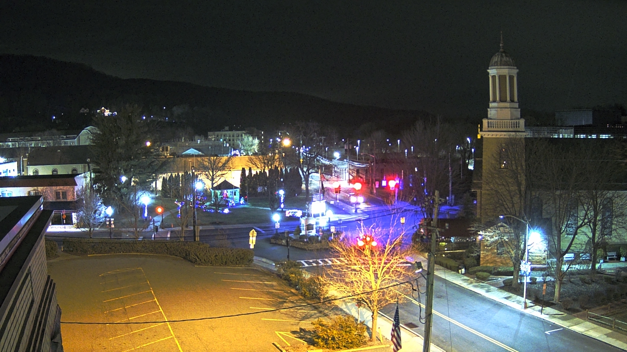 Thumbnail for current weather camera view from Village of Suffern in Mahwah, New Jersey