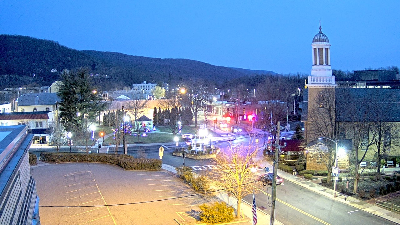 Thumbnail for current weather camera view from Village of Suffern in Mahwah, New Jersey