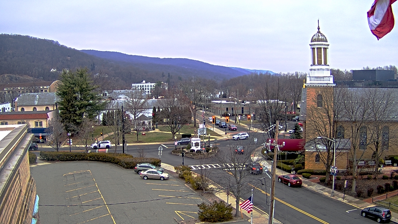 Thumbnail for current weather camera view from Village of Suffern in Mahwah, New Jersey