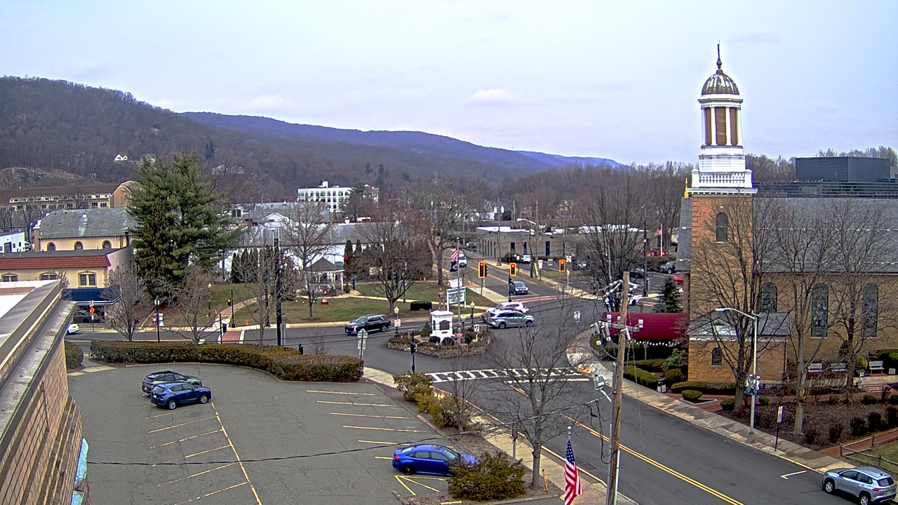 Thumbnail for current weather camera view from Village of Suffern in Mahwah, New Jersey