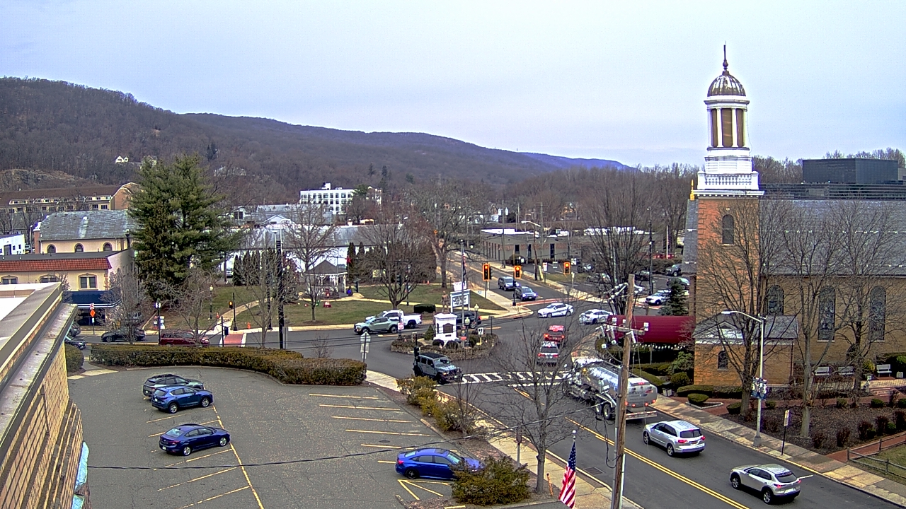 Thumbnail for current weather camera view from Village of Suffern in Mahwah, New Jersey