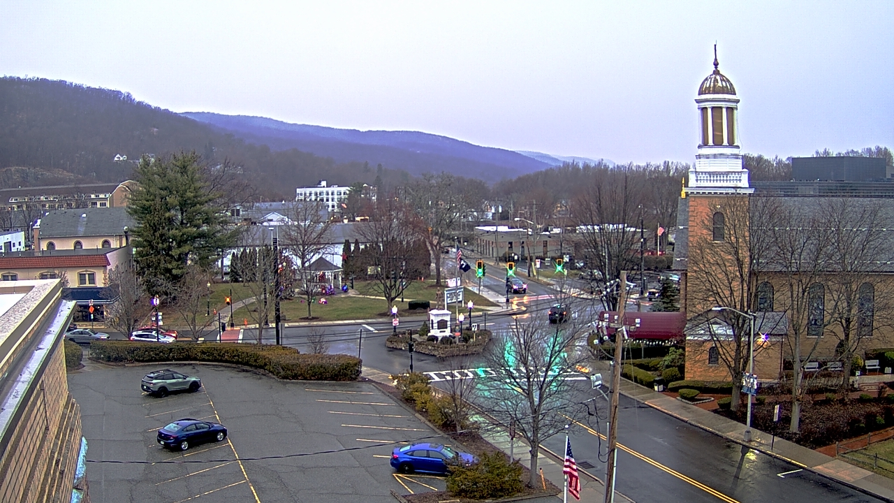 Thumbnail for current weather camera view from Village of Suffern in Mahwah, New Jersey