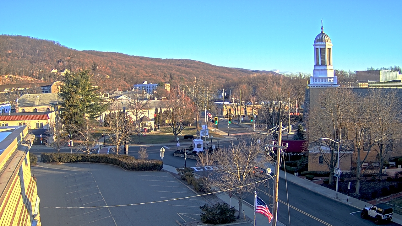 Thumbnail for current weather camera view from Village of Suffern in Mahwah, New Jersey