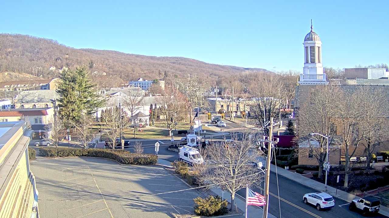 Thumbnail for current weather camera view from Village of Suffern in Mahwah, New Jersey