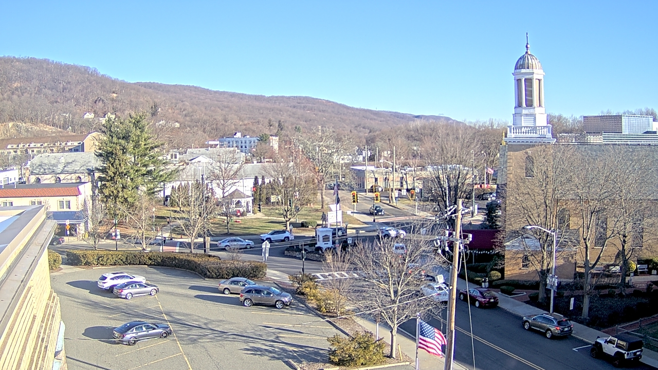 Thumbnail for current weather camera view from Village of Suffern in Mahwah, New Jersey