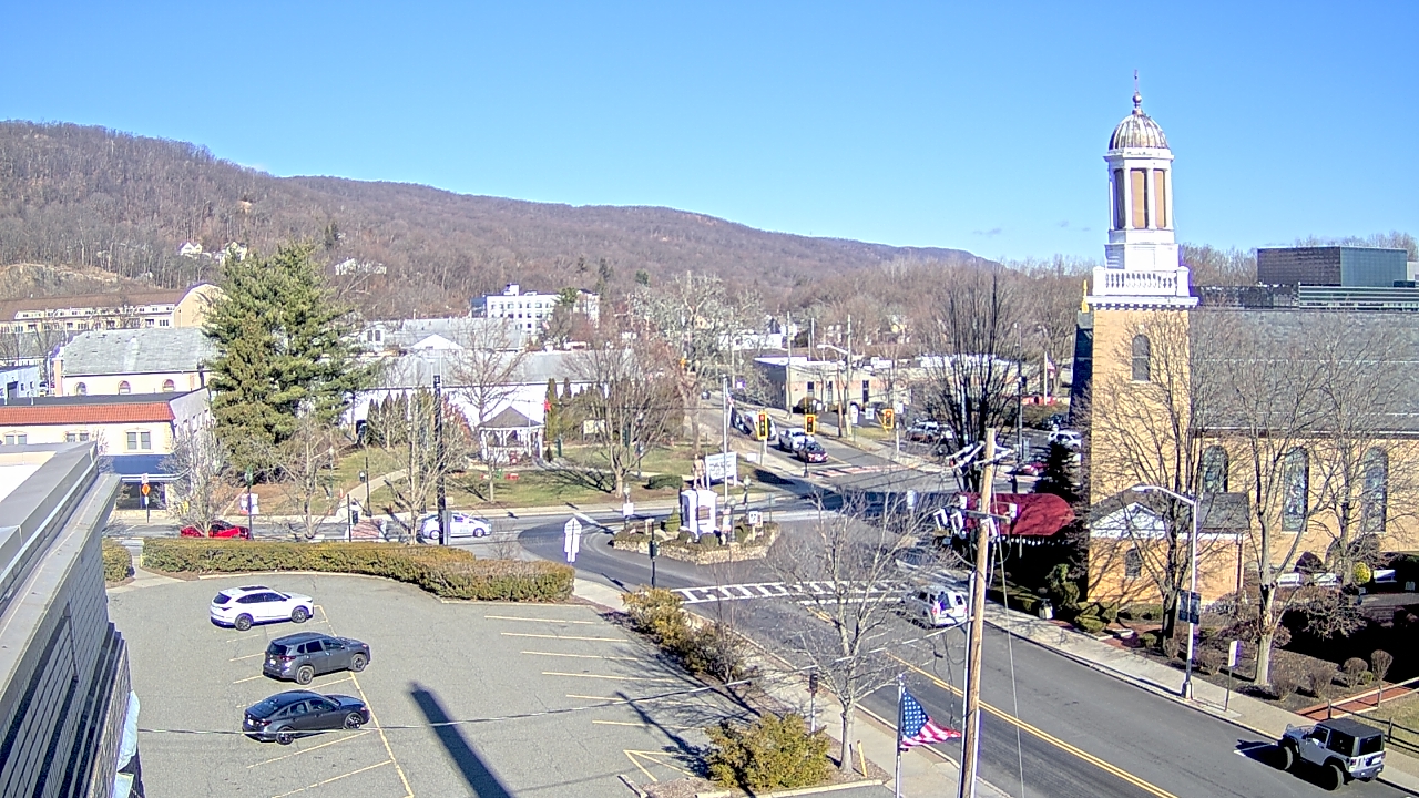 Thumbnail for current weather camera view from Village of Suffern in Mahwah, New Jersey