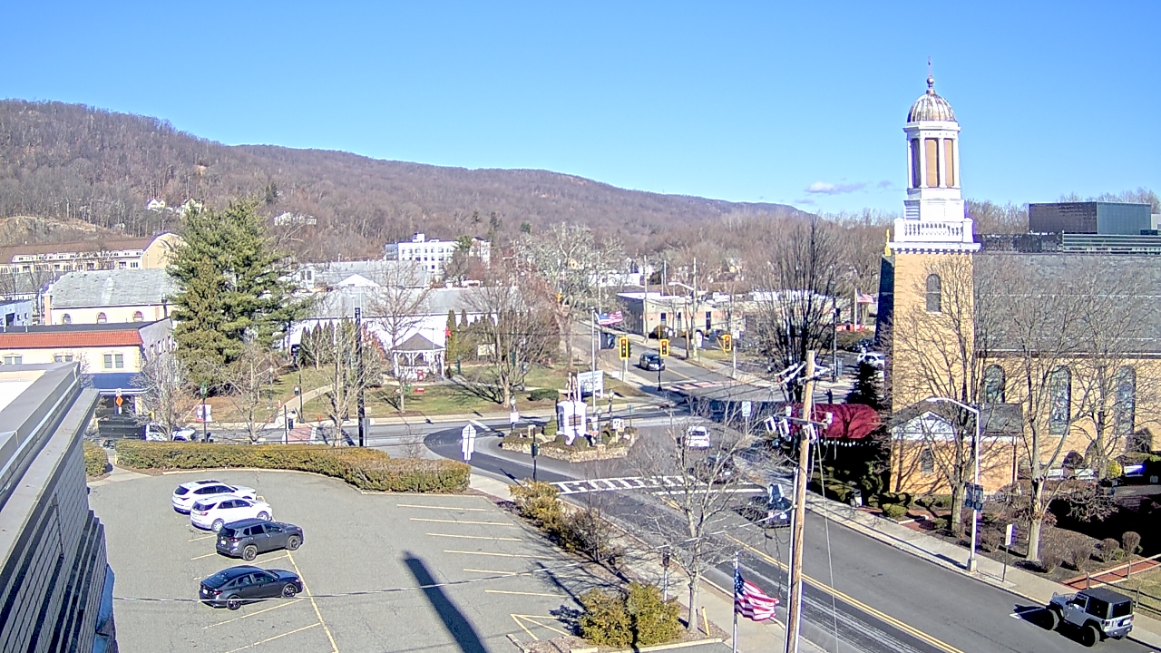Thumbnail for current weather camera view from Village of Suffern in Mahwah, New Jersey