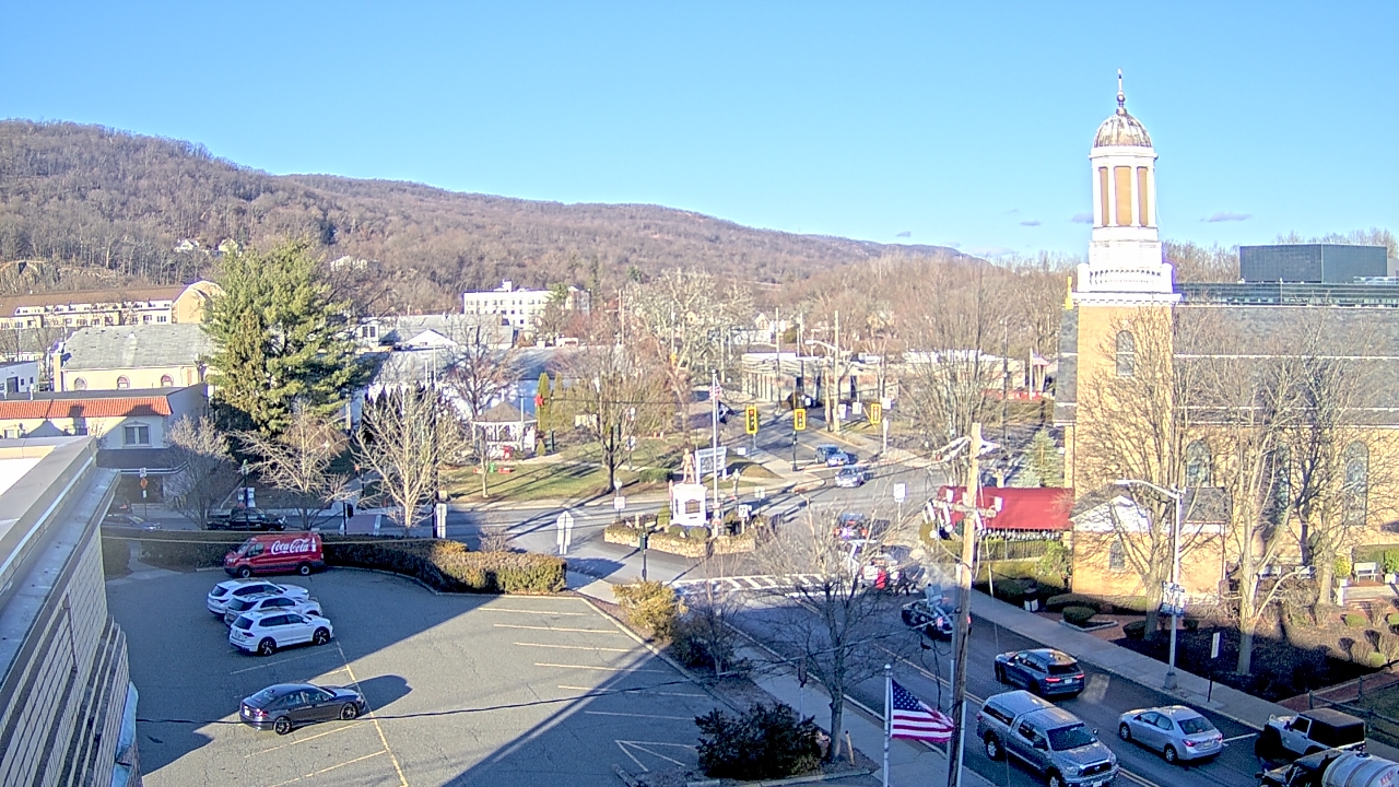Thumbnail for current weather camera view from Village of Suffern in Mahwah, New Jersey
