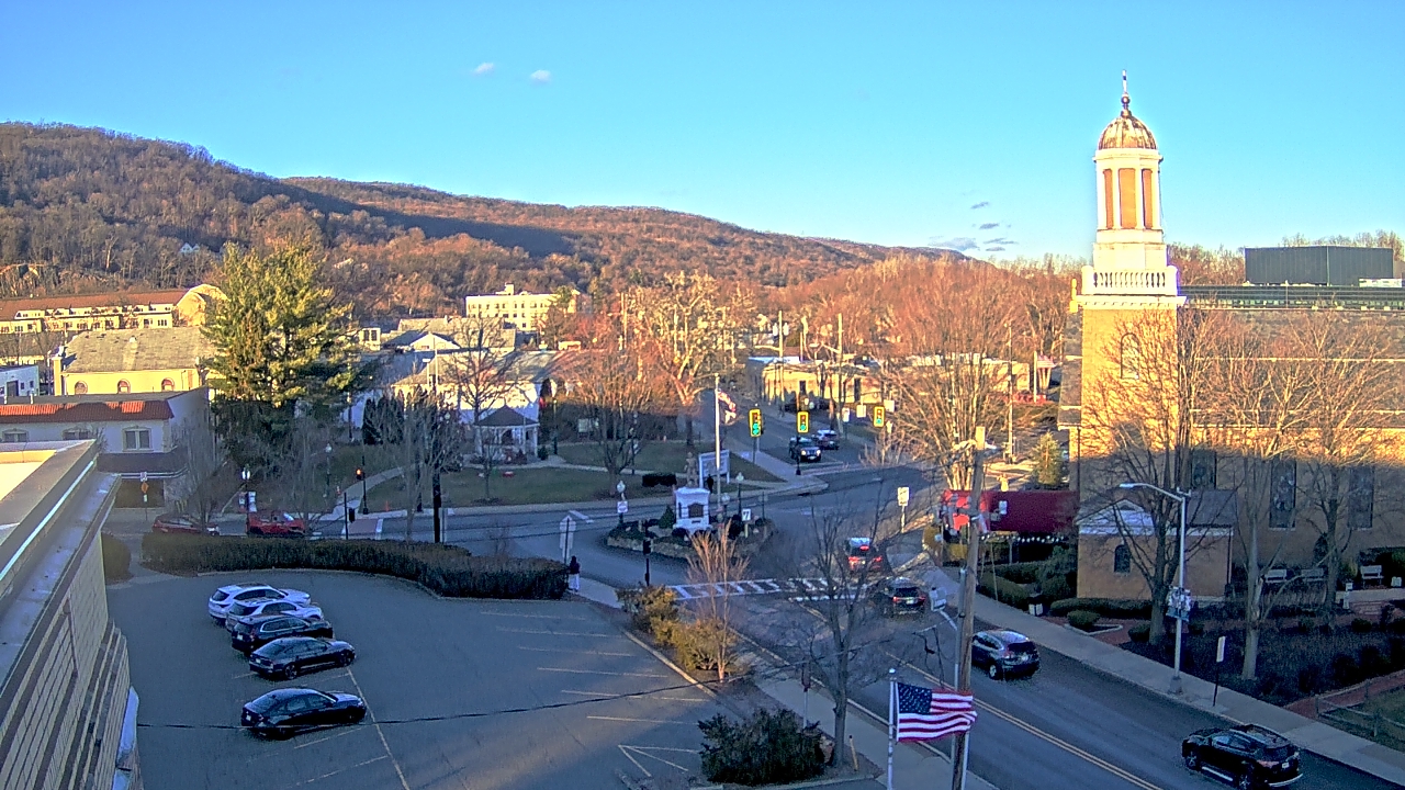 Thumbnail for current weather camera view from Village of Suffern in Mahwah, New Jersey