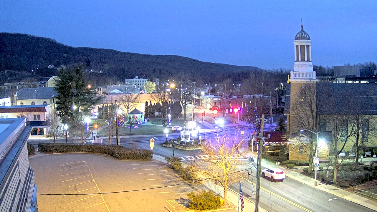 Thumbnail for current weather camera view from Village of Suffern in Mahwah, New Jersey