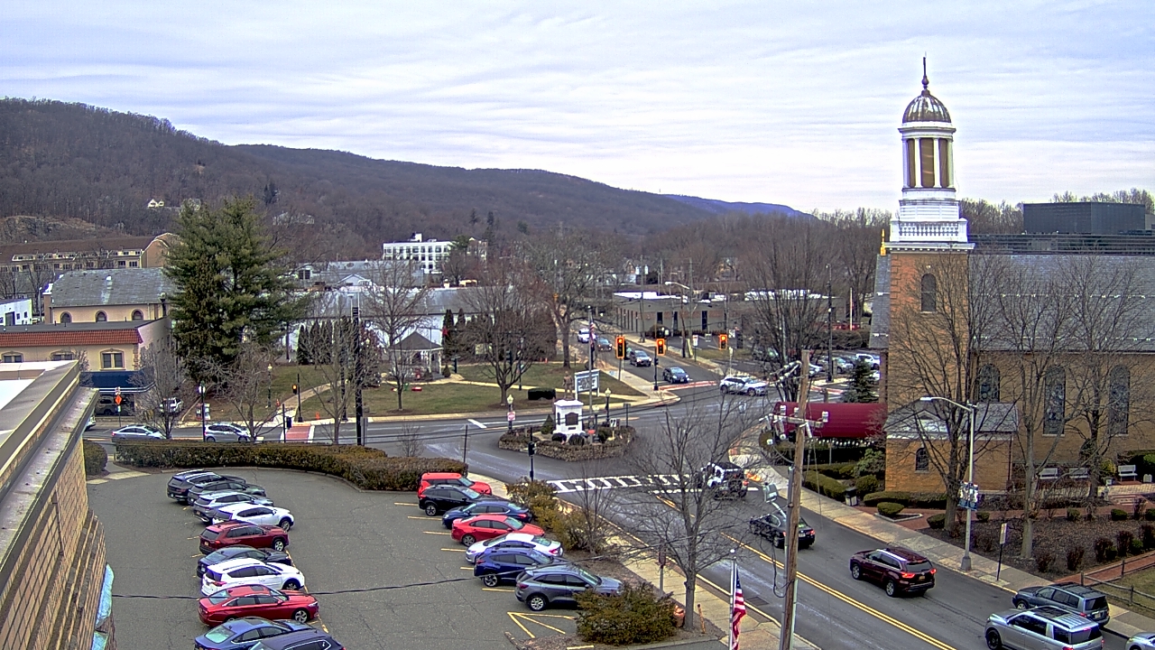 Thumbnail for current weather camera view from Village of Suffern in Mahwah, New Jersey