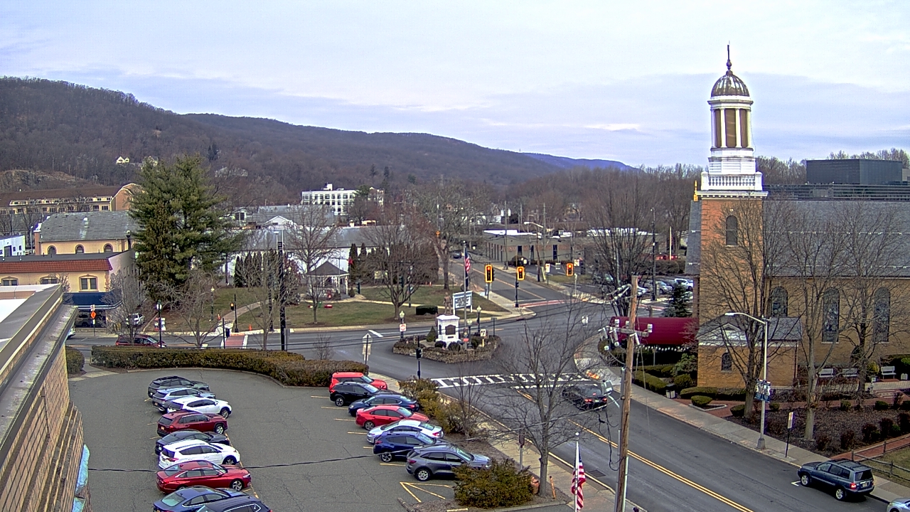Thumbnail for current weather camera view from Village of Suffern in Mahwah, New Jersey