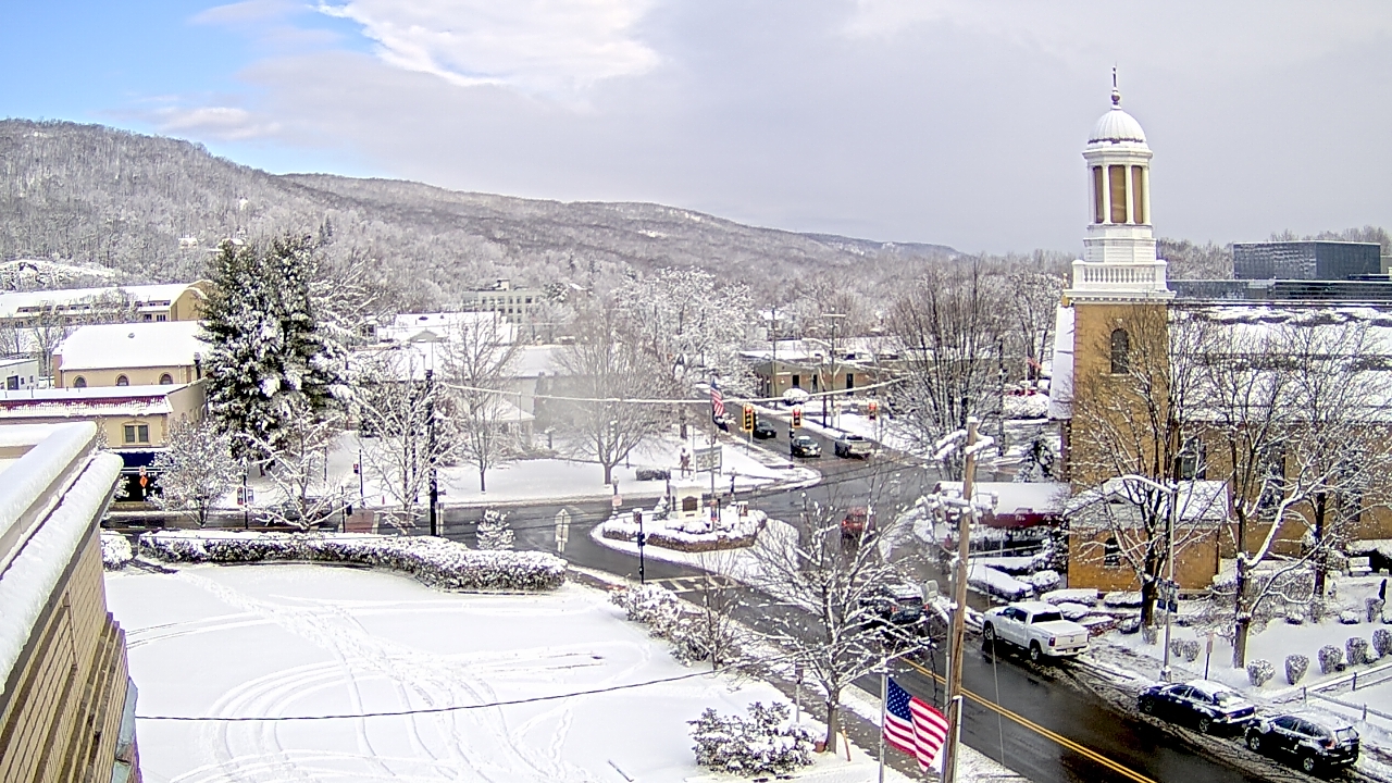 Thumbnail for current weather camera view from Village of Suffern in Mahwah, New Jersey