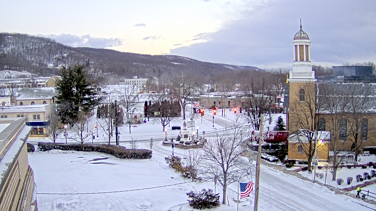 Thumbnail for current weather camera view from Village of Suffern in Mahwah, New Jersey