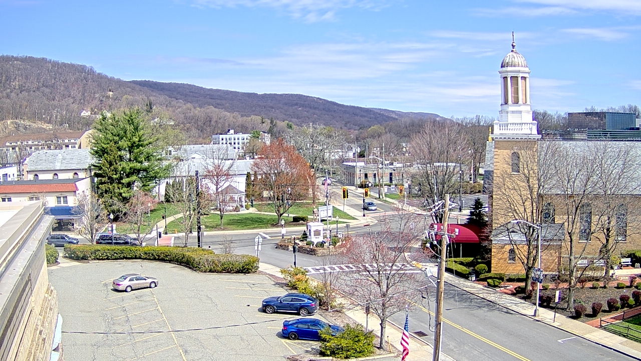 Thumbnail for current weather camera view from Village of Suffern in Mahwah, New Jersey