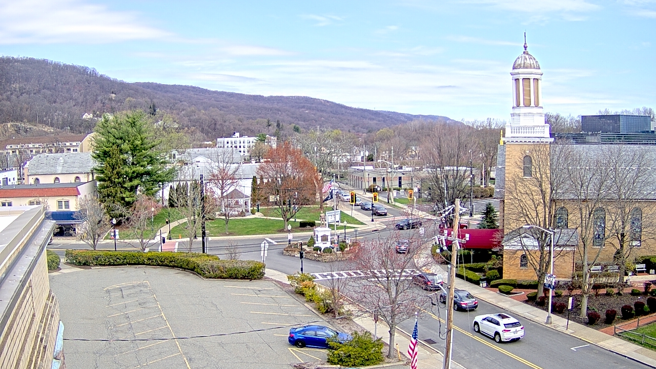 Thumbnail for current weather camera view from Village of Suffern in Mahwah, New Jersey