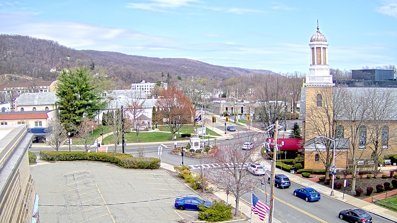 Thumbnail for current weather camera view from Village of Suffern in Mahwah, New Jersey