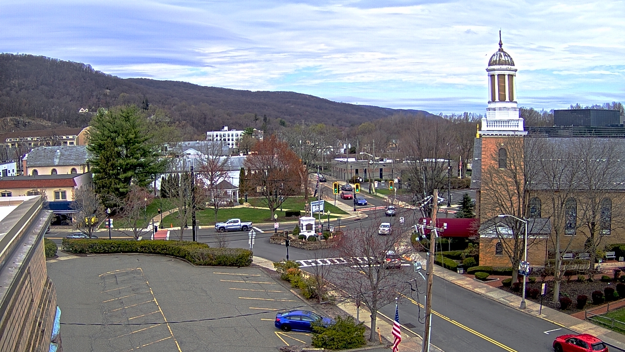 Thumbnail for current weather camera view from Village of Suffern in Mahwah, New Jersey