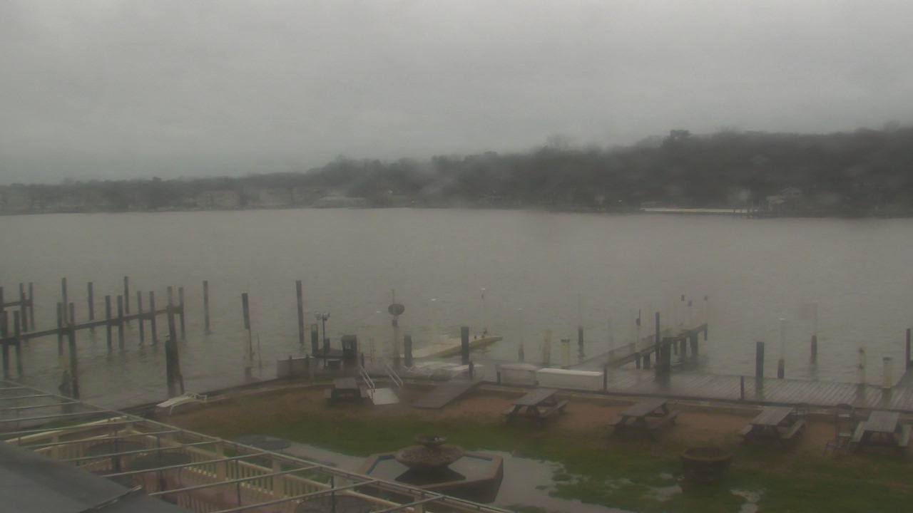 Thumbnail for current weather camera view from Coral Gables in Saugatuck, Michigan