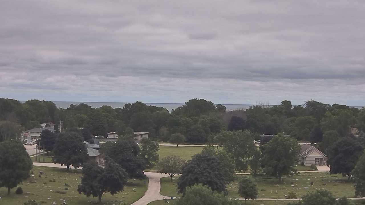 Thumbnail for current weather camera view from North HS in Sheboygan, Wisconsin