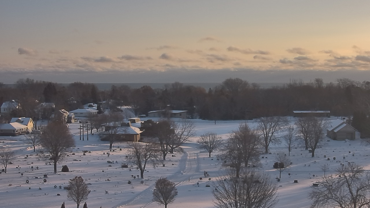 Thumbnail for current weather camera view from North HS in Sheboygan, Wisconsin