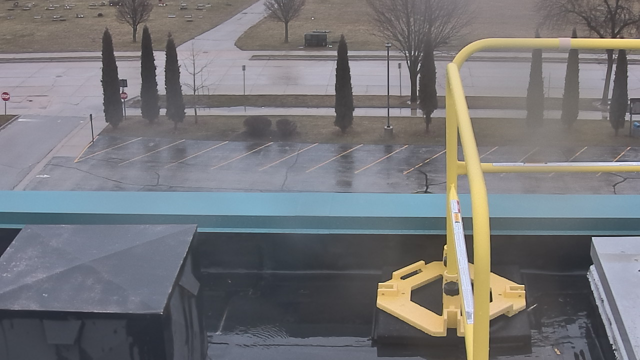 Thumbnail for current weather camera view from North HS in Sheboygan, Wisconsin