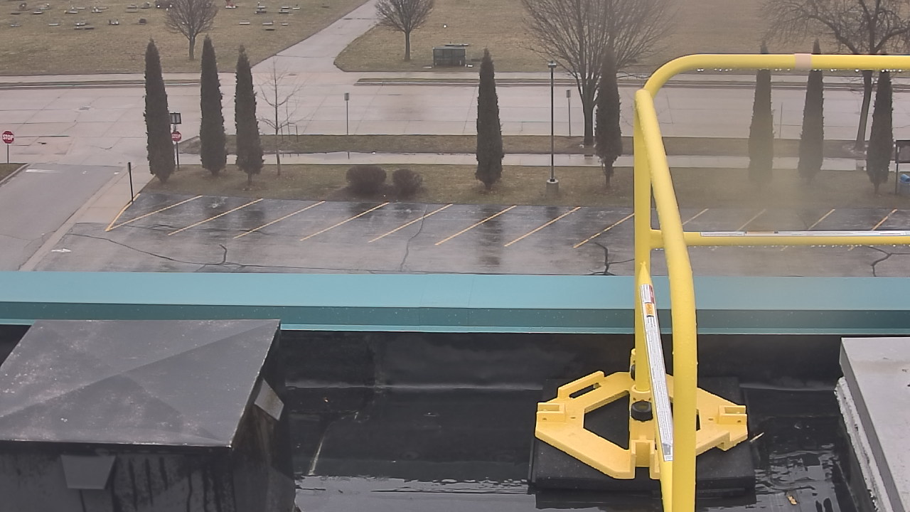 Thumbnail for current weather camera view from North HS in Sheboygan, Wisconsin