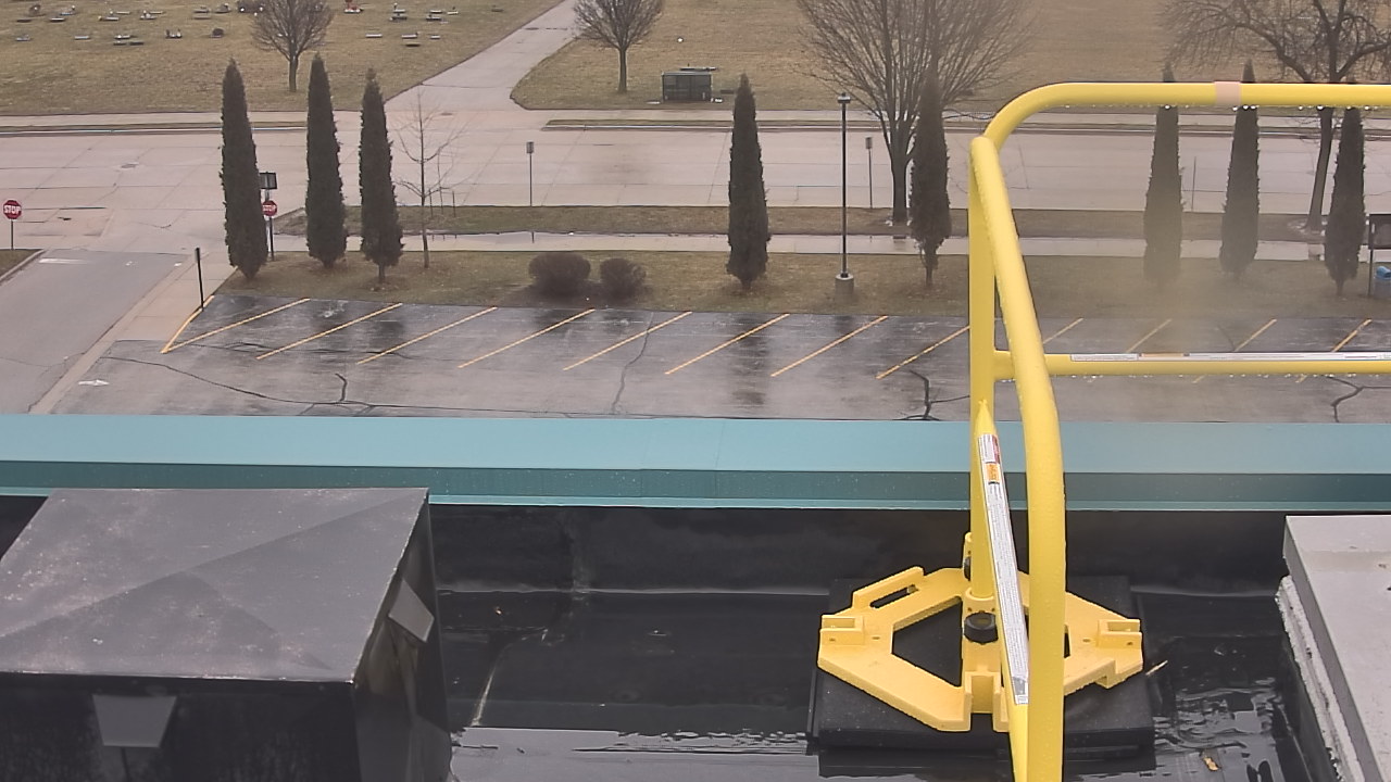 Thumbnail for current weather camera view from North HS in Sheboygan, Wisconsin