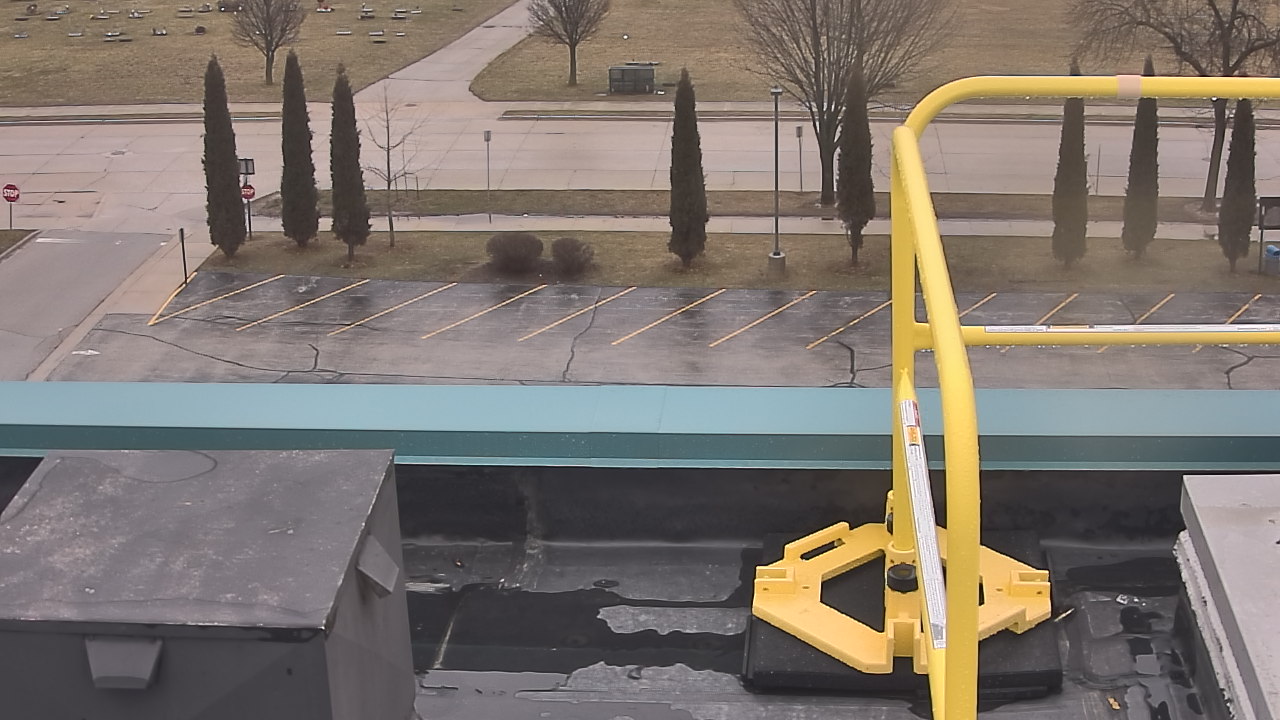 Thumbnail for current weather camera view from North HS in Sheboygan, Wisconsin