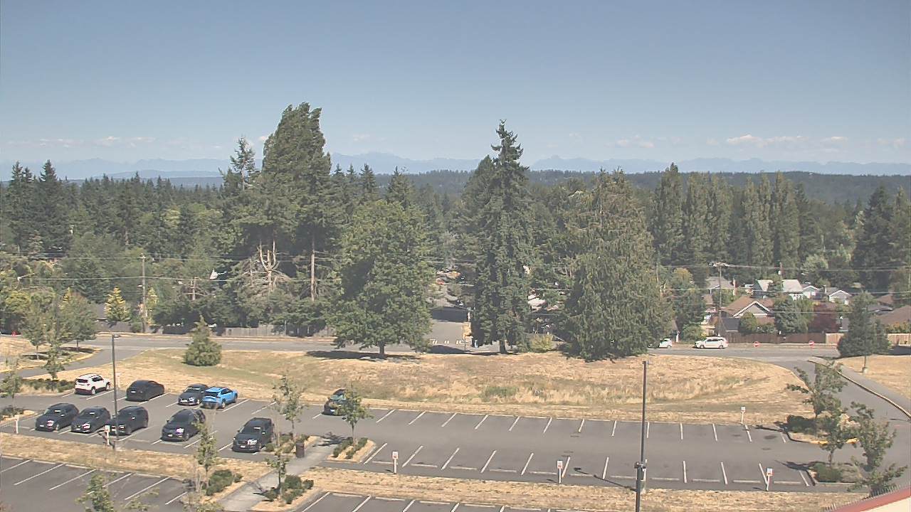Thumbnail for current weather camera view from Shorecrest HS in Shoreline, Washington