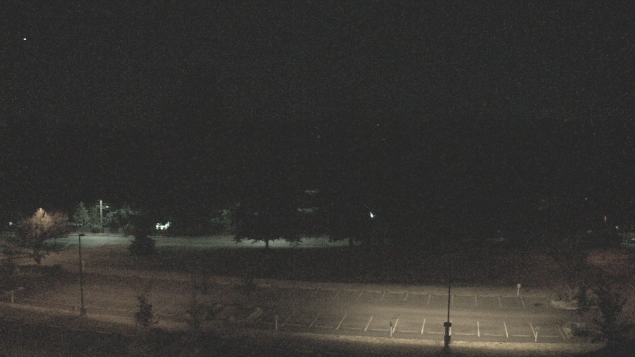 Thumbnail for current weather camera view from Shorecrest HS in Shoreline, Washington