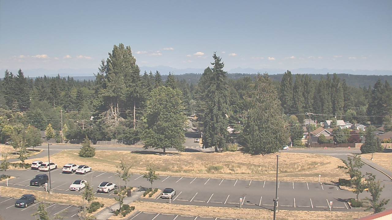 Thumbnail for current weather camera view from Shorecrest HS in Shoreline, Washington