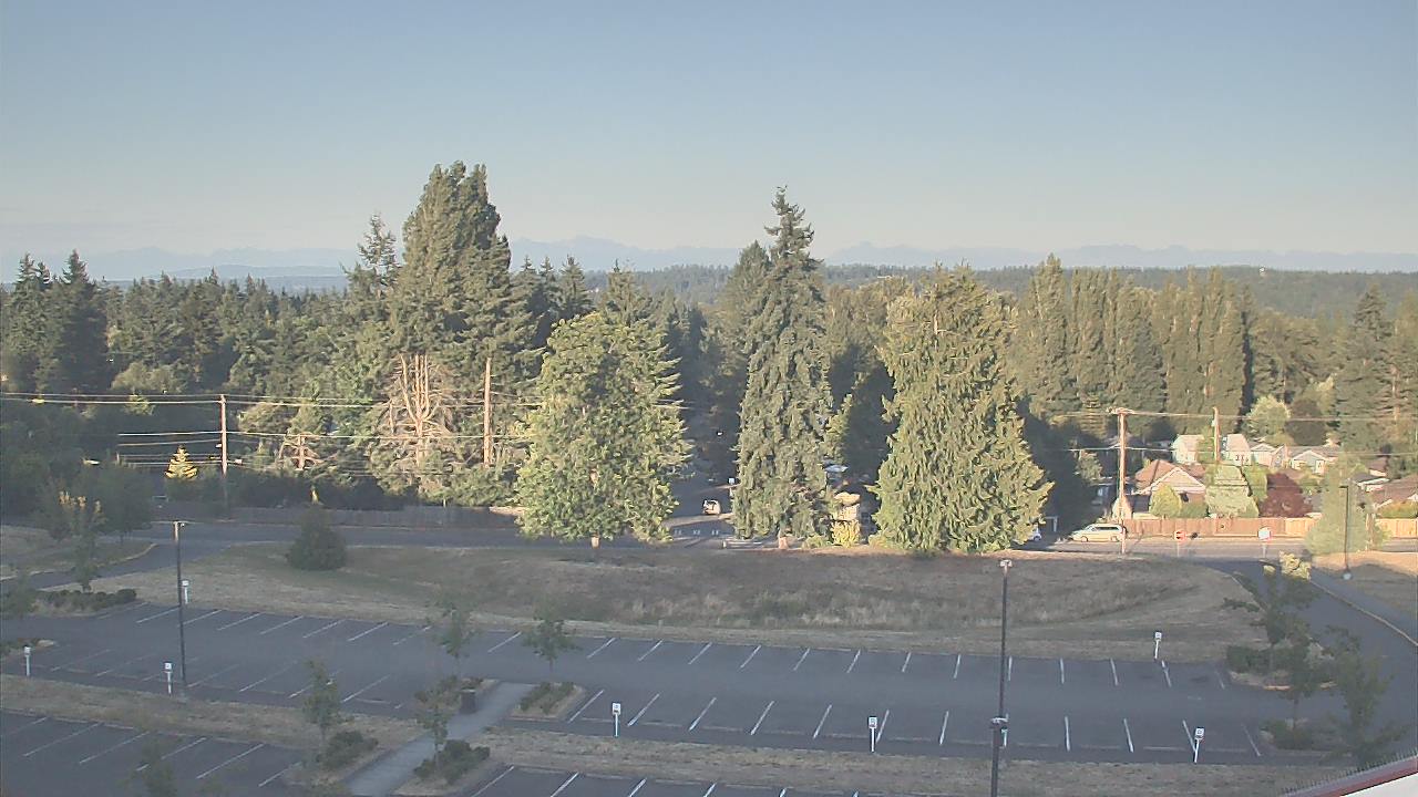 Thumbnail for current weather camera view from Shorecrest HS in Shoreline, Washington