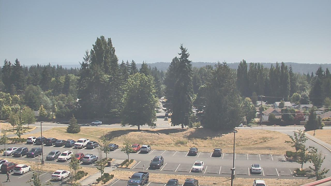 Thumbnail for current weather camera view from Shorecrest HS in Shoreline, Washington