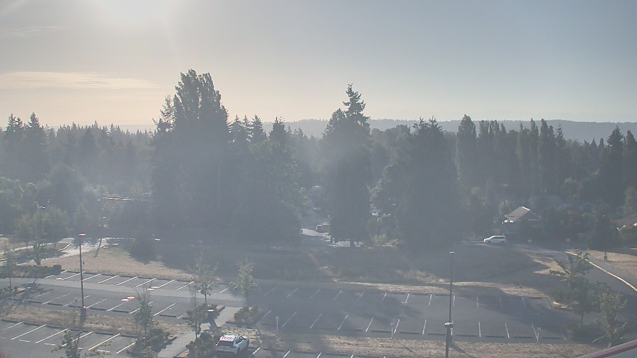 Thumbnail for current weather camera view from Shorecrest HS in Shoreline, Washington