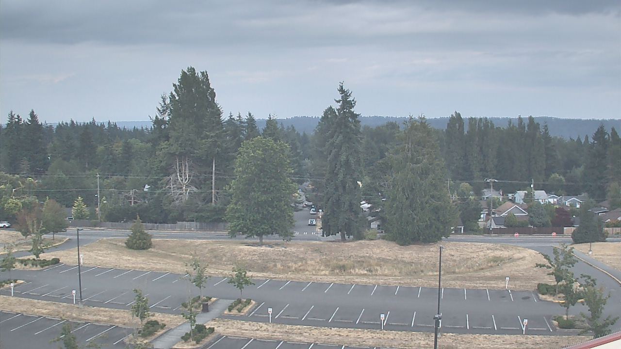 Thumbnail for current weather camera view from Shorecrest HS in Shoreline, Washington