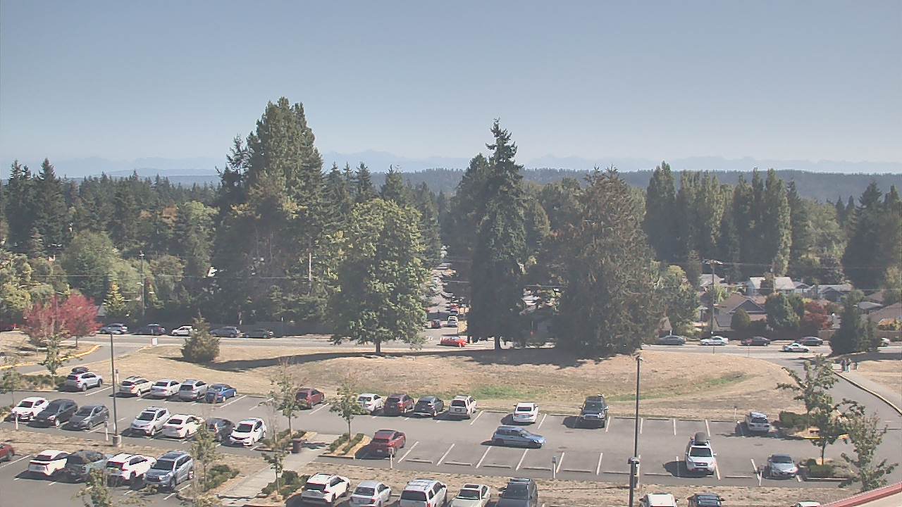 Thumbnail for current weather camera view from Shorecrest HS in Shoreline, Washington