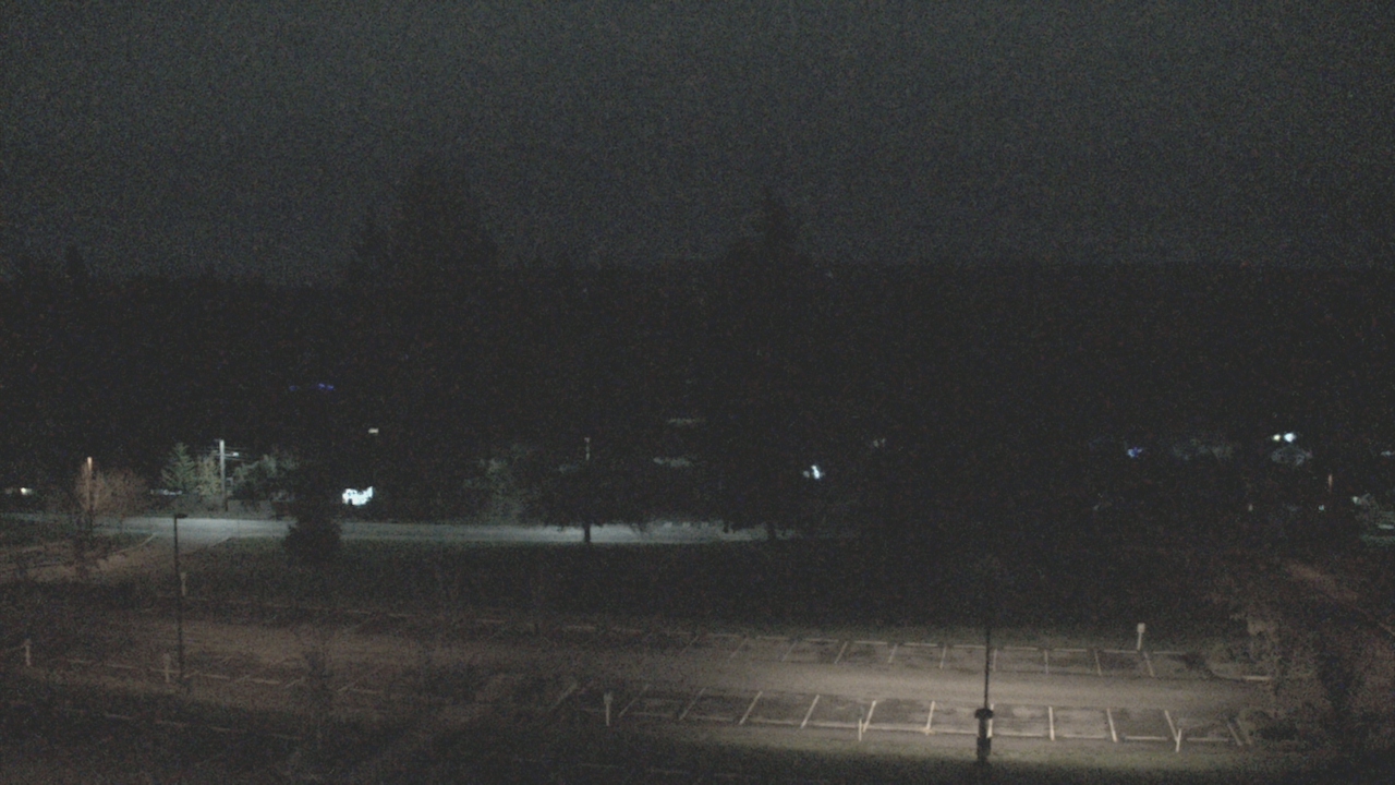 Thumbnail for current weather camera view from Shorecrest HS in Shoreline, Washington