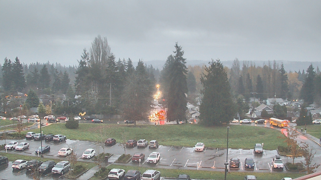 Thumbnail for current weather camera view from Shorecrest HS in Shoreline, Washington