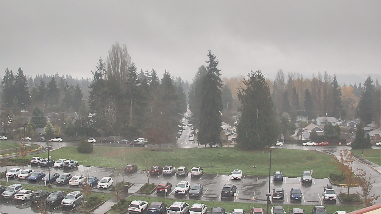 Thumbnail for current weather camera view from Shorecrest HS in Shoreline, Washington