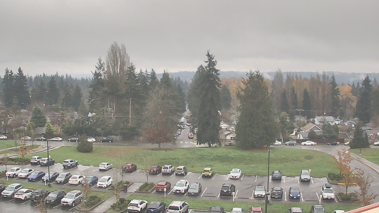 Thumbnail for current weather camera view from Shorecrest HS in Shoreline, Washington