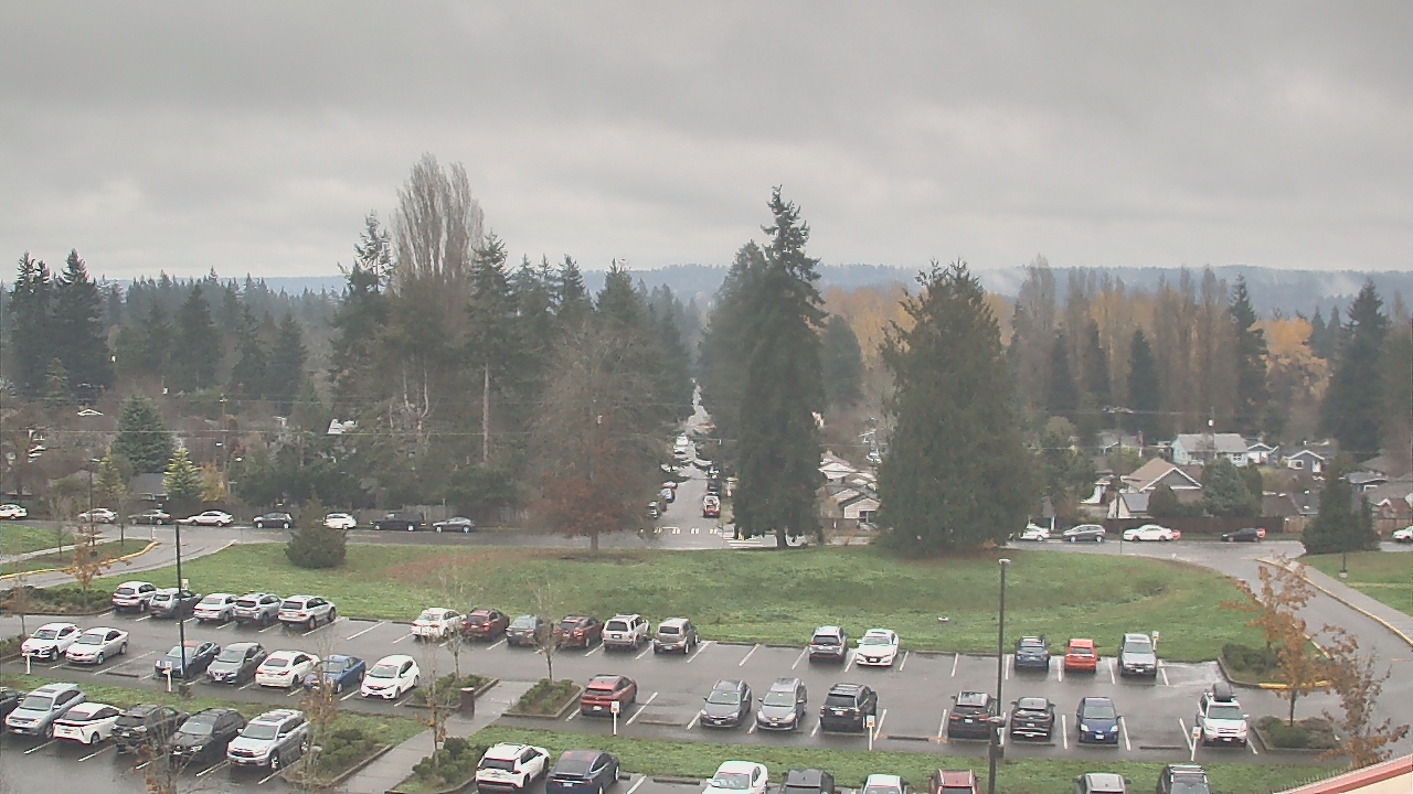 Thumbnail for current weather camera view from Shorecrest HS in Shoreline, Washington