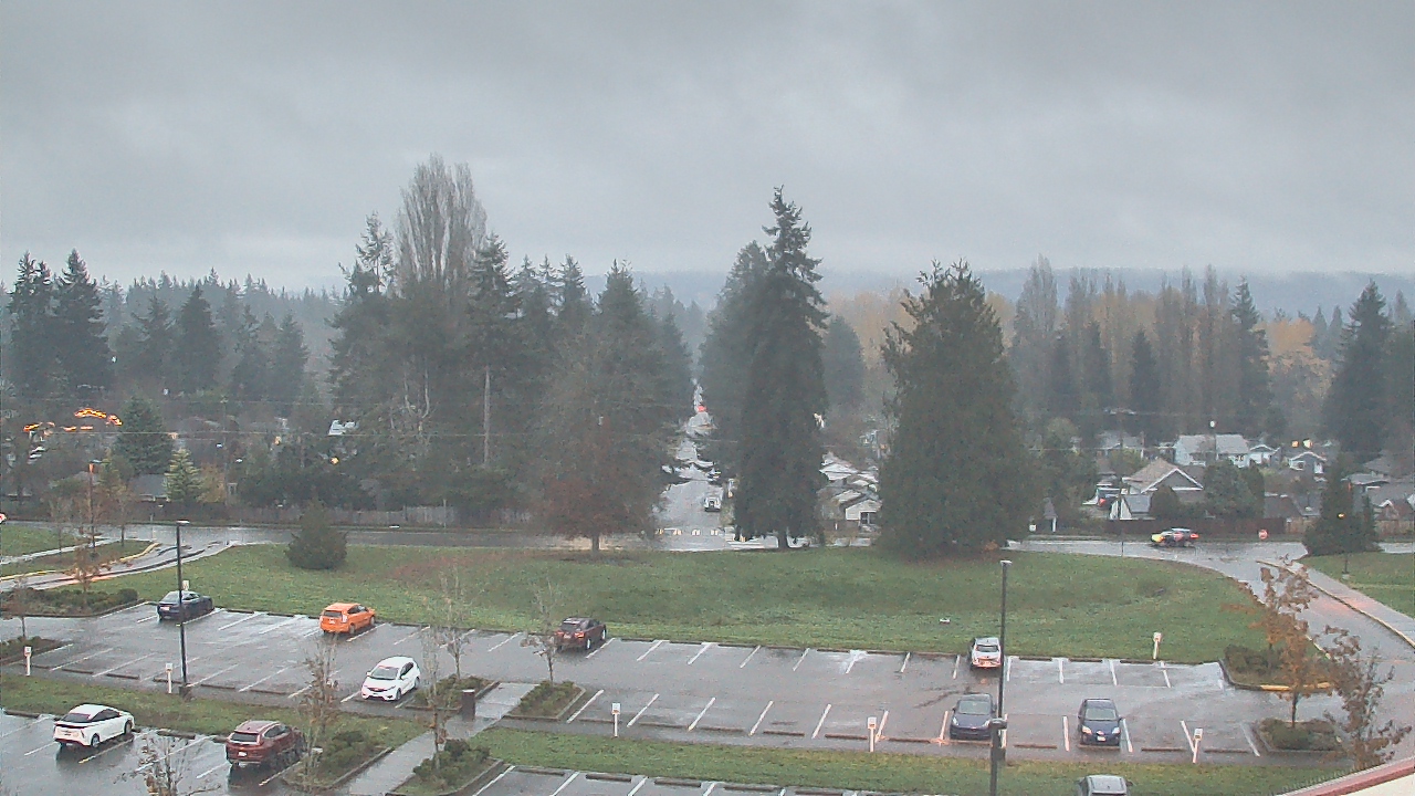 Thumbnail for current weather camera view from Shorecrest HS in Shoreline, Washington