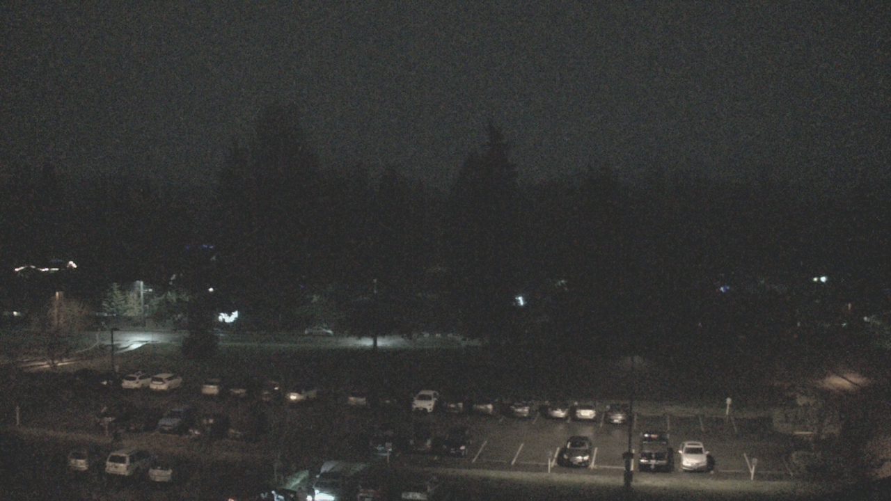 Thumbnail for current weather camera view from Shorecrest HS in Shoreline, Washington