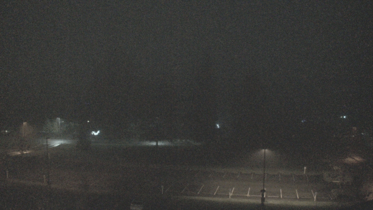 Thumbnail for current weather camera view from Shorecrest HS in Shoreline, Washington