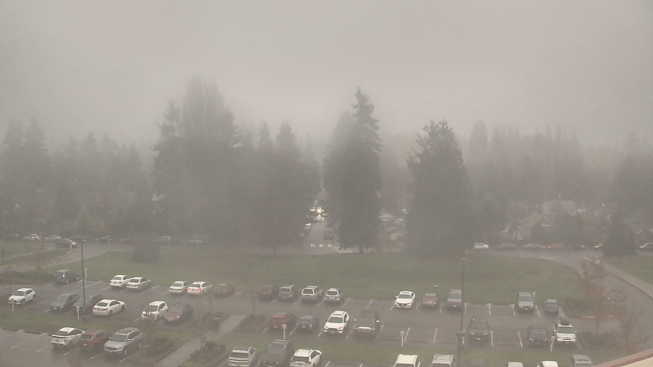 Thumbnail for current weather camera view from Shorecrest HS in Shoreline, Washington