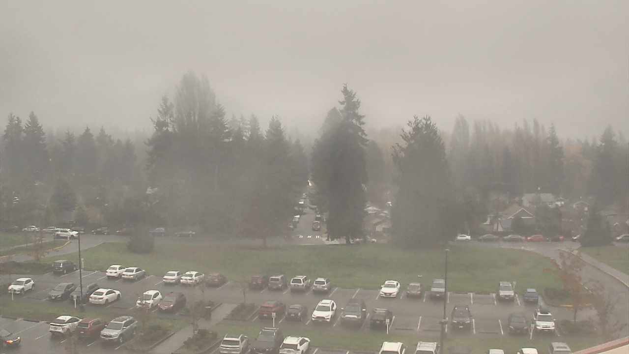 Thumbnail for current weather camera view from Shorecrest HS in Shoreline, Washington