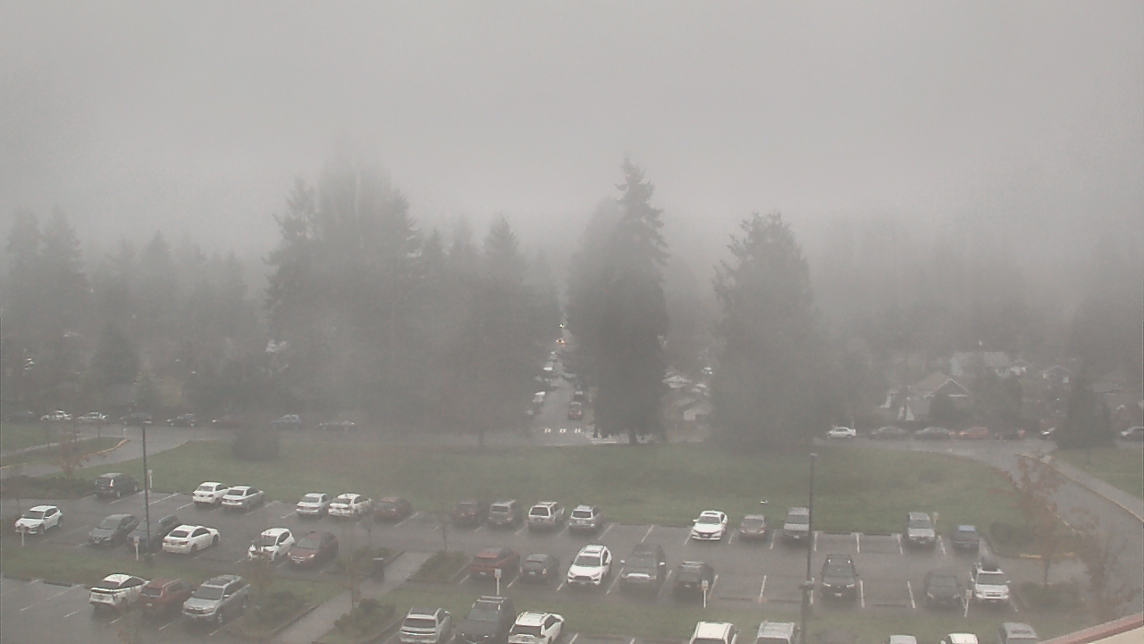 Thumbnail for current weather camera view from Shorecrest HS in Shoreline, Washington