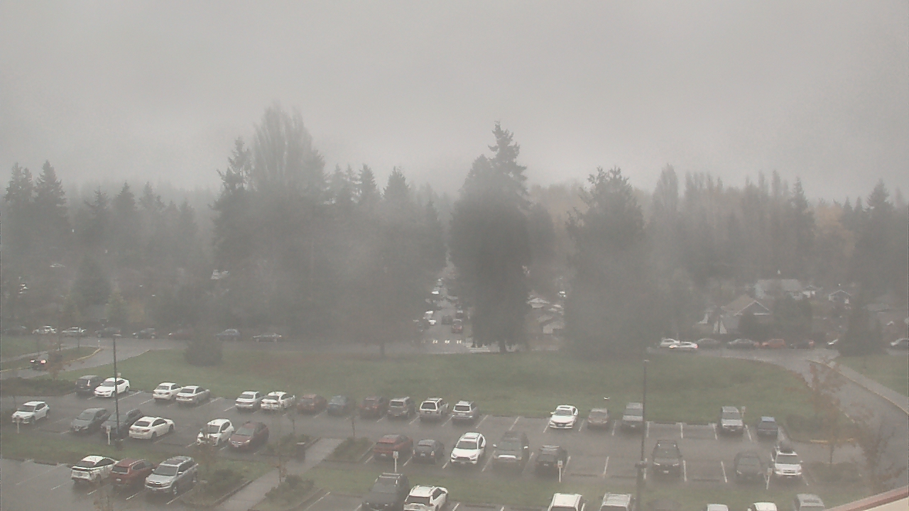 Thumbnail for current weather camera view from Shorecrest HS in Shoreline, Washington