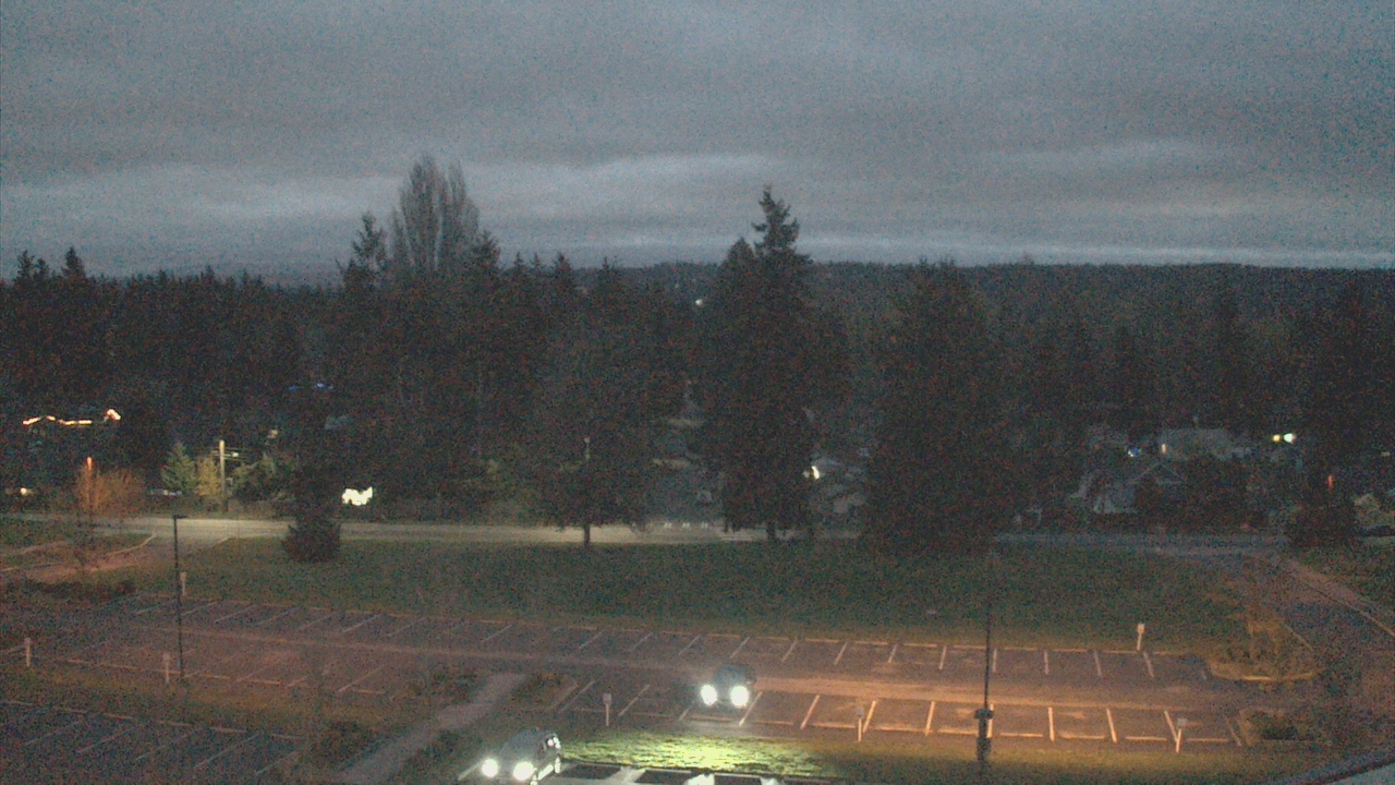 Thumbnail for current weather camera view from Shorecrest HS in Shoreline, Washington